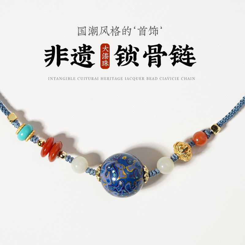 Collier en perle sculptée de forme ronde, disponible aux couleurs rouge / bleu / orange / noire laquée de Pékin