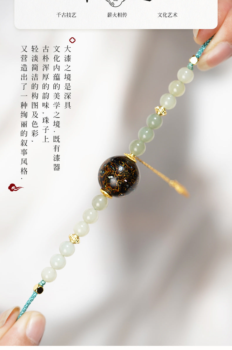 Collier en perle sculptée de forme ronde, disponible aux couleurs rouge / bleu / orange / noire laquée de Pékin