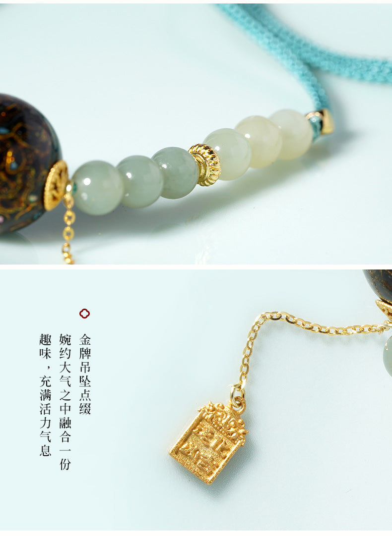 Collier en perle sculptée de forme ronde, disponible aux couleurs rouge / bleu / orange / noire laquée de Pékin